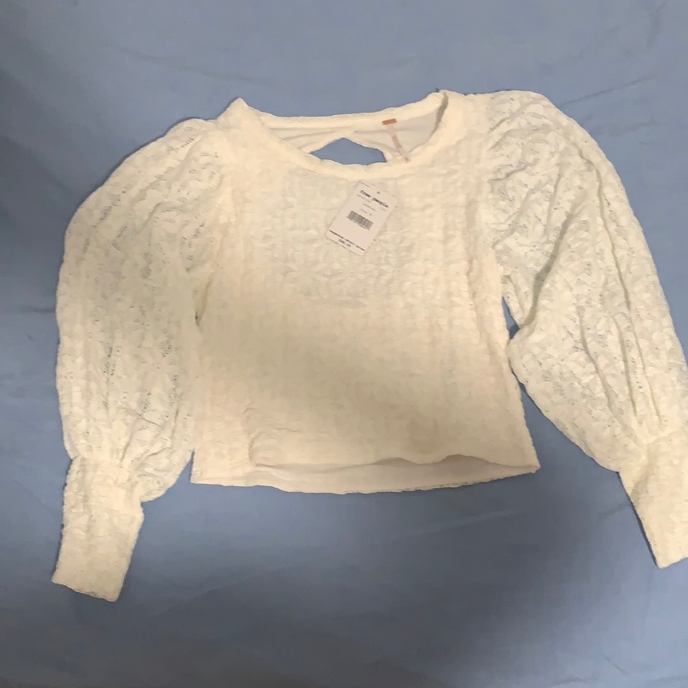 Beautiful Tea Time lace puff sleeve shirt.
